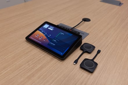 Seamless Integration: ClickShare CX-50 Gen2 and Logitech Rally Bar Guide