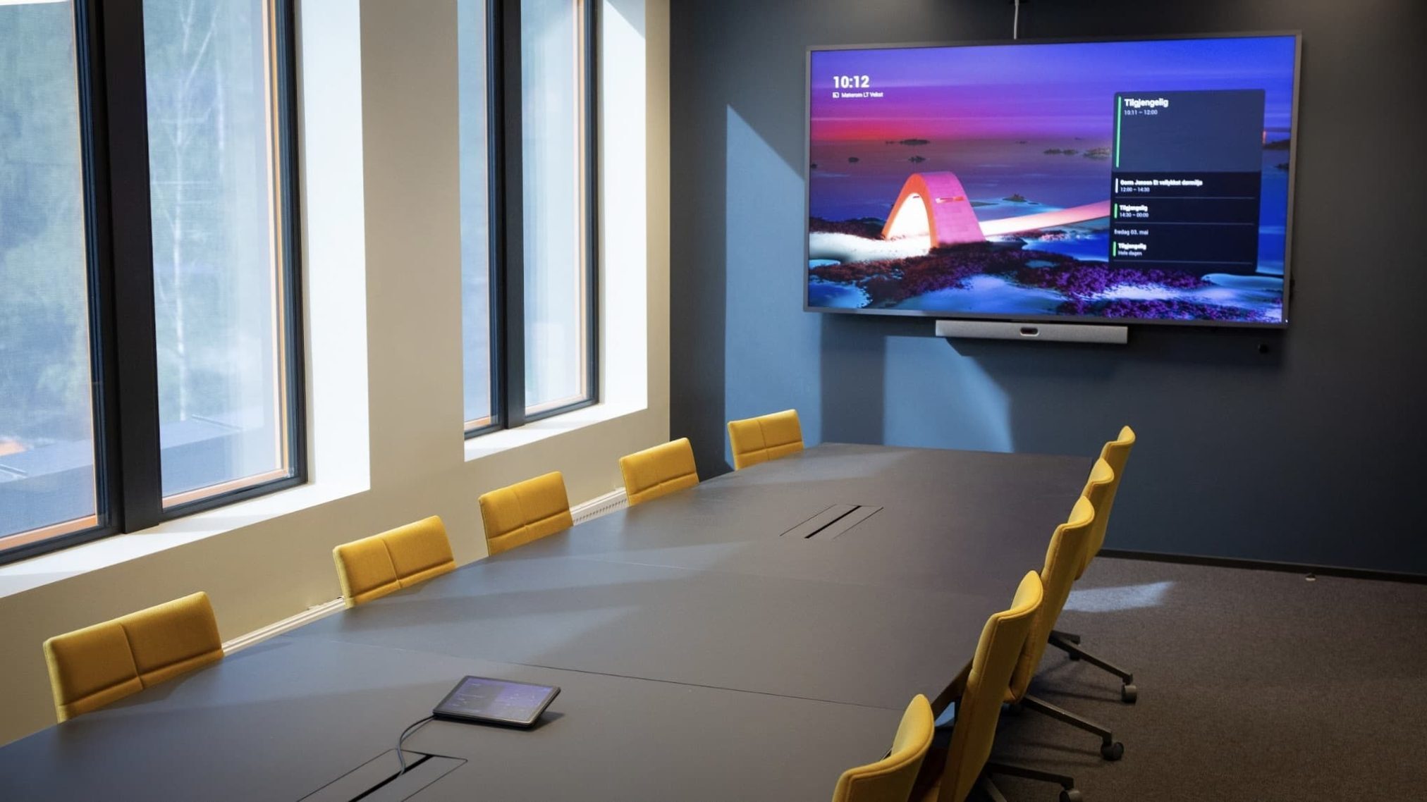 neat-simplifies-powerful-audio-and-video-capabilities-in-large-rooms-01-2024x1138